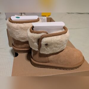 NWT UGG Jona Luxury Boot - Toddler Unisex